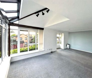 4 bedroom detached house to rent - Photo 3