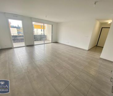 Location Appartement 3 pièces 68m² CUERS 83390 - Photo 1