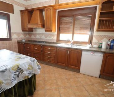 Luxury Villa for rent in Guaro, Spain - Photo 3