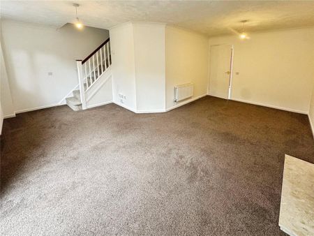 3 bedroom terraced house to rent - Photo 3