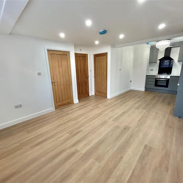 Allen Street - Photo 1