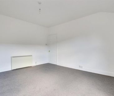 3 bedroom maisonette to rent - Photo 3