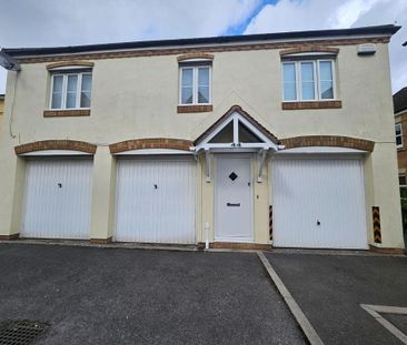 2 bedroom coach house to rent - Photo 6