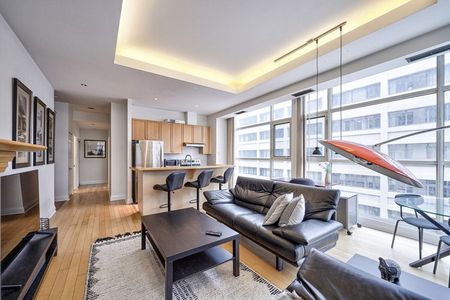 Wellesley Street East - Photo 3