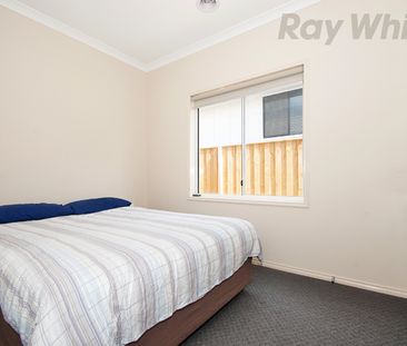 11 Red Box Street, Coburg North VIC 3058 - House For Rent | Domain - Photo 4