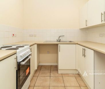 1 bedroom flat to rent - Photo 6