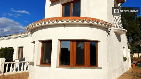 4 room luxury Flat for rent in Bétera, Valencia - Photo 5