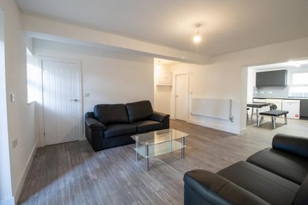 6 bedroom house to rent - Photo 3