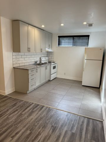 For Lease - 258 Maxwell Street, Toronto, Ontario - Photo 3