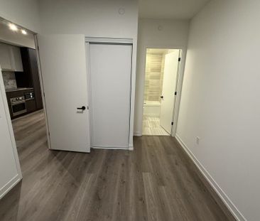 For Lease - 8 Interchange Way Unit# 5801, Vaughan, Ontario - Photo 1