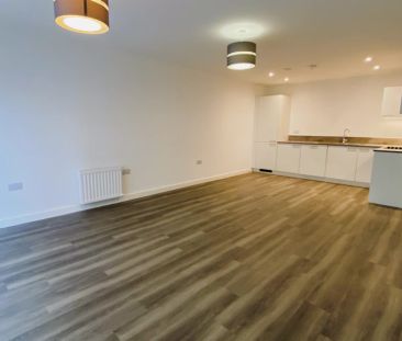 One Bed (Type B) - Photo 4