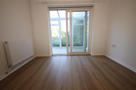 4 bedroom house to rent - Photo 3