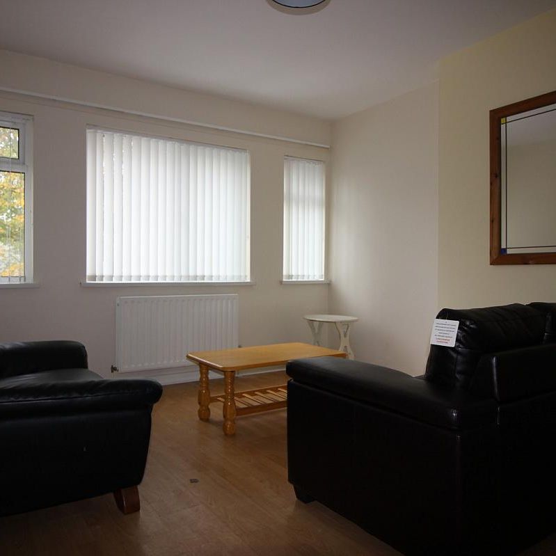 31a Chlorine Gardens, Belfast BT9 5DL - Photo 1