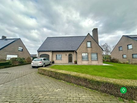 Ruime alleenstaande woning met prachtig uitzicht nabij het centrum van Koekelare - Foto 2