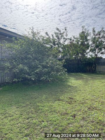 *4-Bedroom Family Home for Rent in Moranbah, QLD** - Photo 5