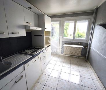 Location Appartement 4 pièces 75m² CHALON SUR SAONE 71100 - Photo 5