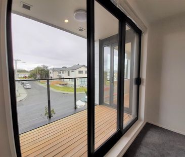 Modern 1-Bedroom Apartment in the heart of Sandringham - Photo 6
