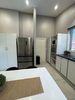 Toongabbie - Photo 1