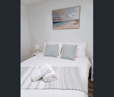 🏡 Coastal Living in Hillarys - Photo 5