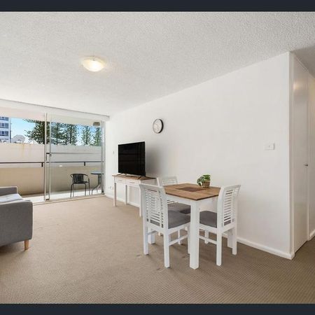 'THE SANDS' - ONE BEDROOM FURNISHED UNIT RIGHT ON THE BEACH FRONT - Photo 2