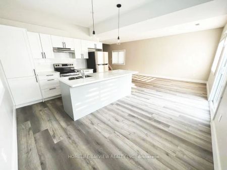 164 Penetanguishene Road #MAIN & 2nd - Photo 4