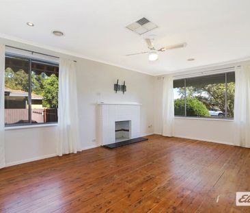 Terrific family living surrounded by greenery! - Photo 6