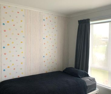 Three Bedroom Home - Photo 6