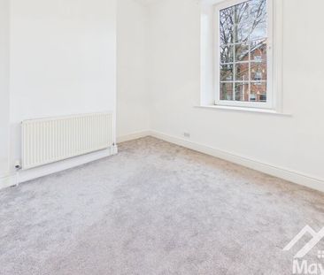 a Preston New Road, Blackburn - Photo 2