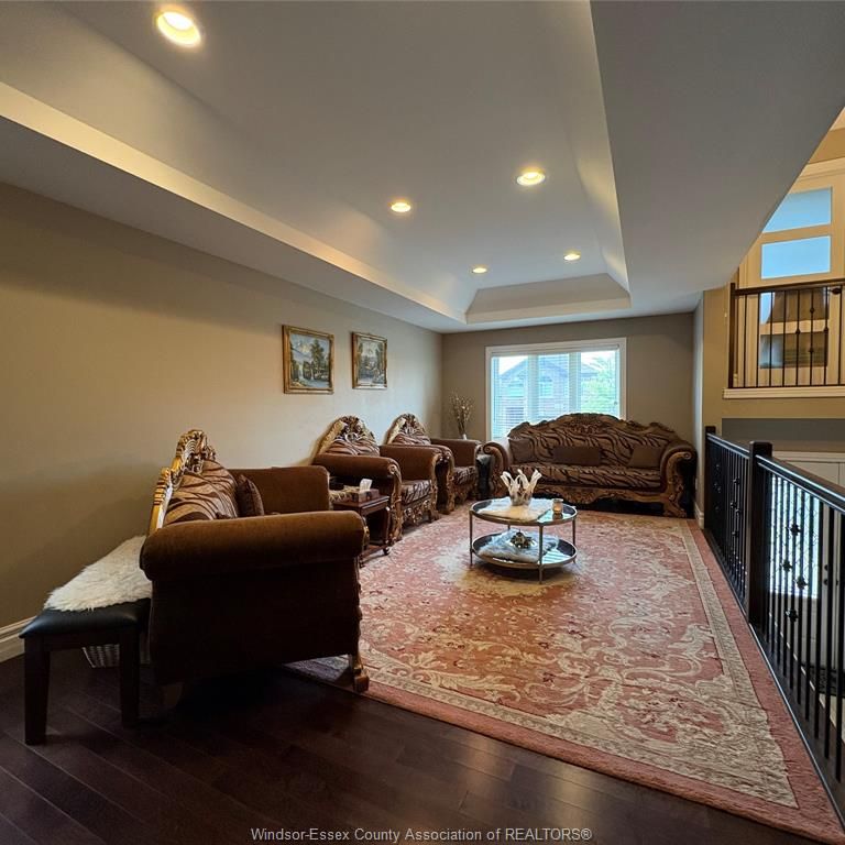 For Lease - 4033 COSENZA Street, Windsor, Ontario - Photo 1