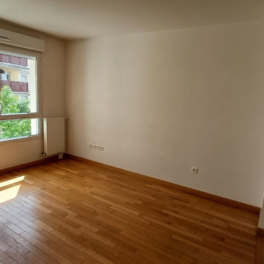 location Appartement T2 DE 41.5m² À AUBERVILLIERS - Photo 1