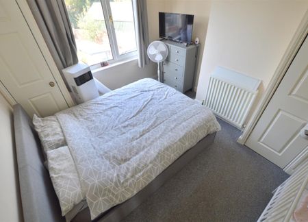 Bulls Head Lane, Stoke Green, Coventry - Photo 4