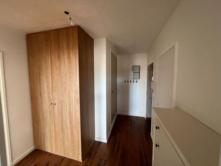 Apartment - Photo 3