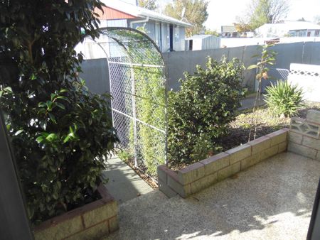 2 bedroom unit - Photo 5