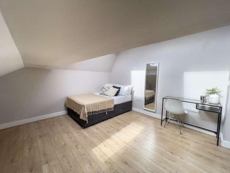 Esher Road, L6 - Photo 4