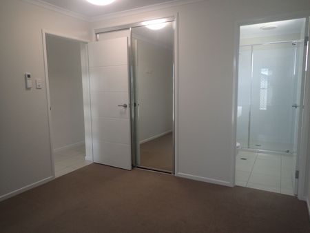 Low maintenance living in Ooralea - Photo 3