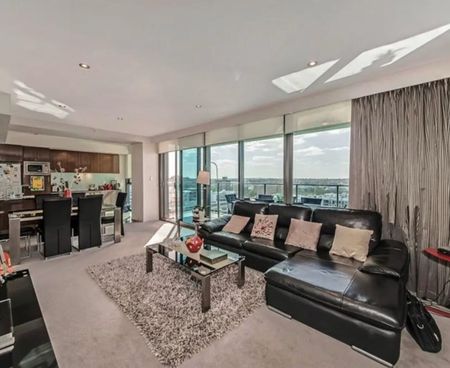 East Perth - Photo 5