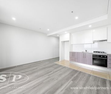 Luxury 1 Bedroom Apartment, Level 10 - Photo 5