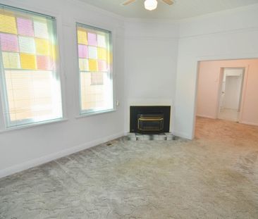 Spacious 4 Bedroom Family Home - Photo 1