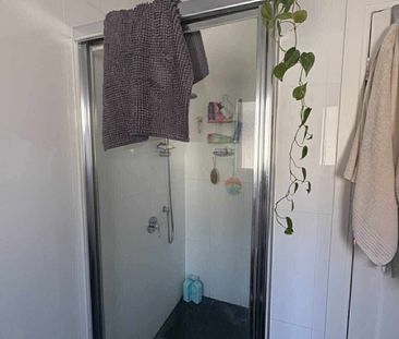 Caulfield North - Photo 5