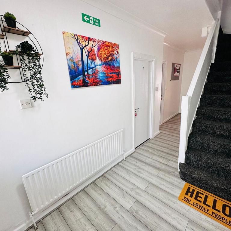 1 bedroom in a house share to rent - Photo 1