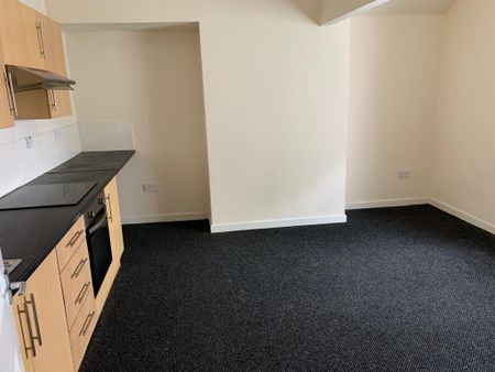 1 bedroom flat to rent - Photo 3