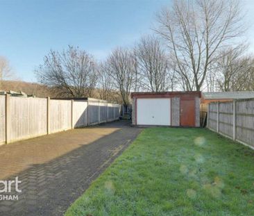 3 bedroom semi-detached house to rent - Photo 4