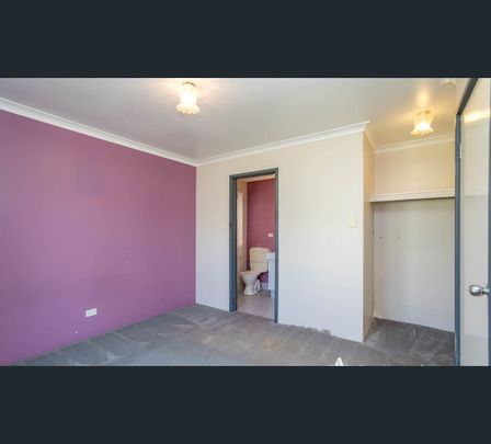 18 Greengage Court, Armadale, WA 6112 - Photo 1