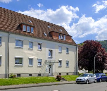 Plettenberg-Eschen: 3 Zimmer mit neuem Laminat und Balkon - Foto 1