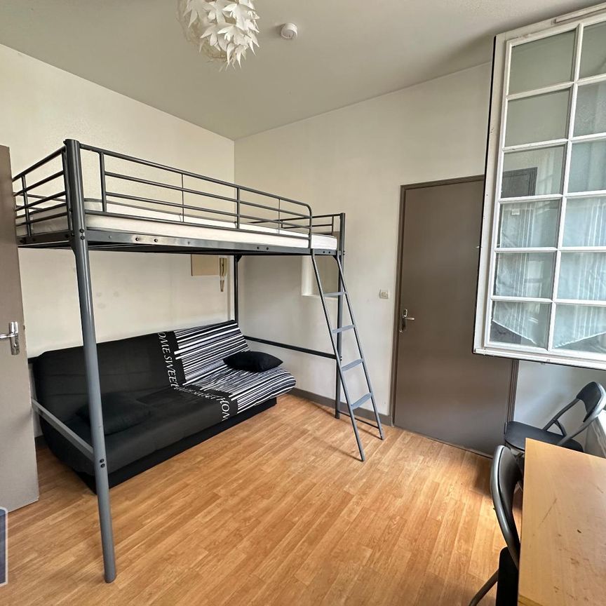 Location Appartement 1 pièce 13m² POITIERS 86000 - Photo 1