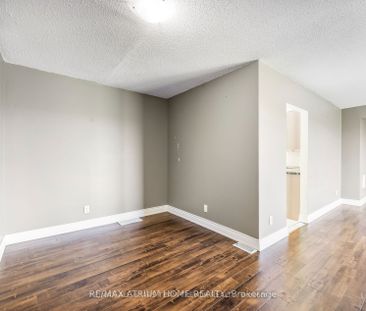 Detached Home For Lease | N8116628 - Photo 1