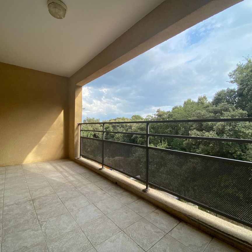 « ROQUEMAURE - APPARTEMENT T3 71.62M² AVEC TERRASSE » - Photo 1