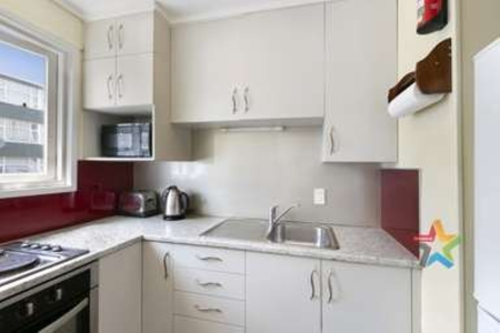 Charming 2BR Unit in Berhampore - Photo 3