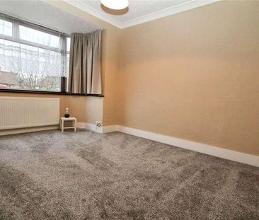 Rush Green Road, Romford, Essex, RM7 - Photo 4