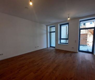 Moderne 3-Raum-Wohnung mit Terrasse und viel Tageslicht ! - Foto 1